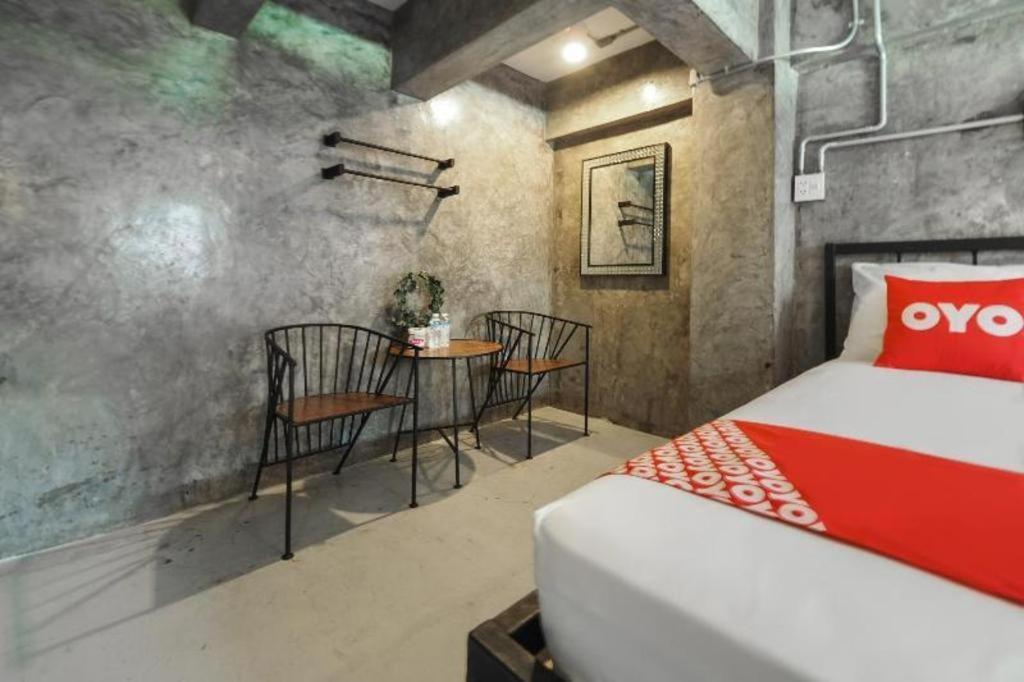 Vm1 Hostel Bangkok Exterior foto