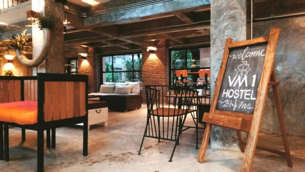 Vm1 Hostel Bangkok Exterior foto