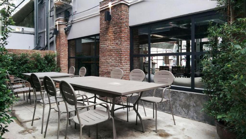 Vm1 Hostel Bangkok Exterior foto
